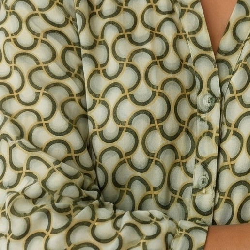 Half-puff sleeve floral print top